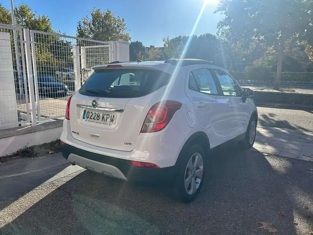Usado Opel Mokka X Selective 136 CV (100 kW) 2018 Blanco SUV