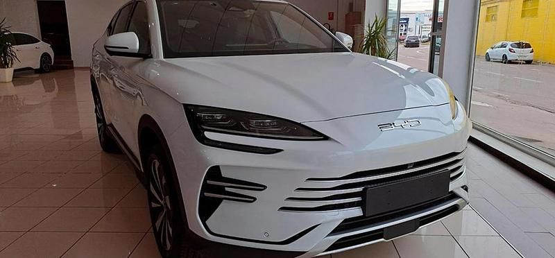 Snow white Usado 2024 BYD Seal U Boost SUV | 30.170 € (Buen precio) - Imagen 1/4