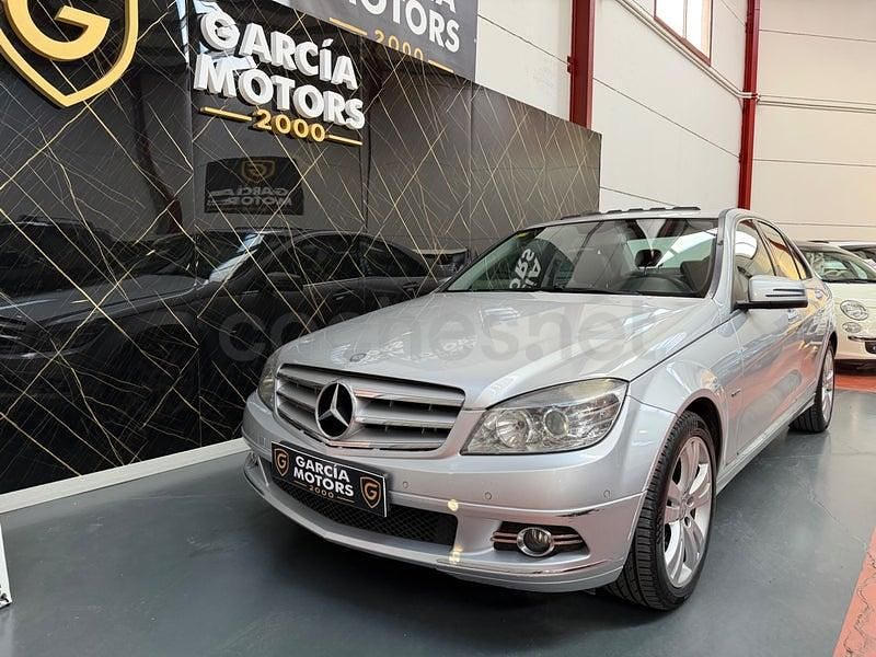 Usado Mercedes C220 Avantgarde 170 CV (125 kW) 2011 Gris / plata Berlina