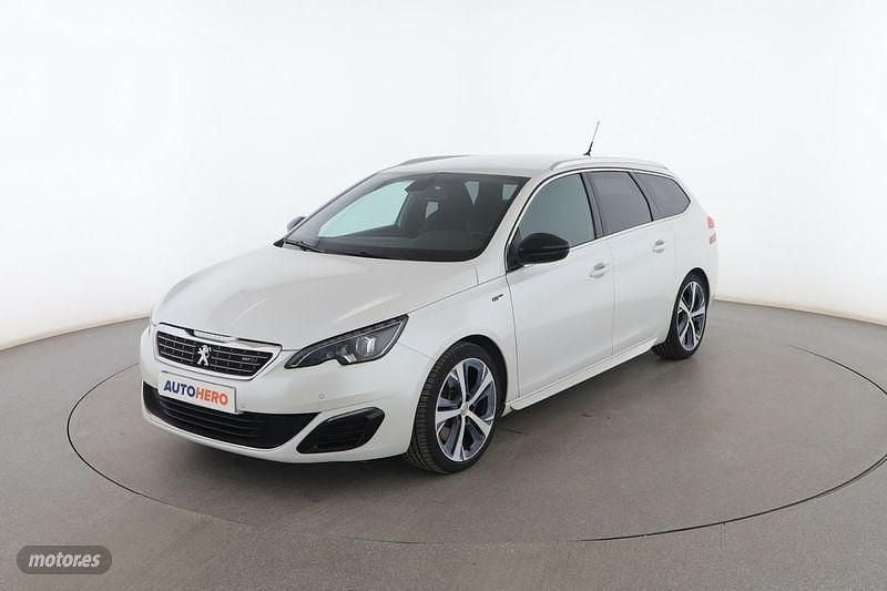 Usado Peugeot 308 GT 205 CV (150 kW) 2017 Blanco Familiar
