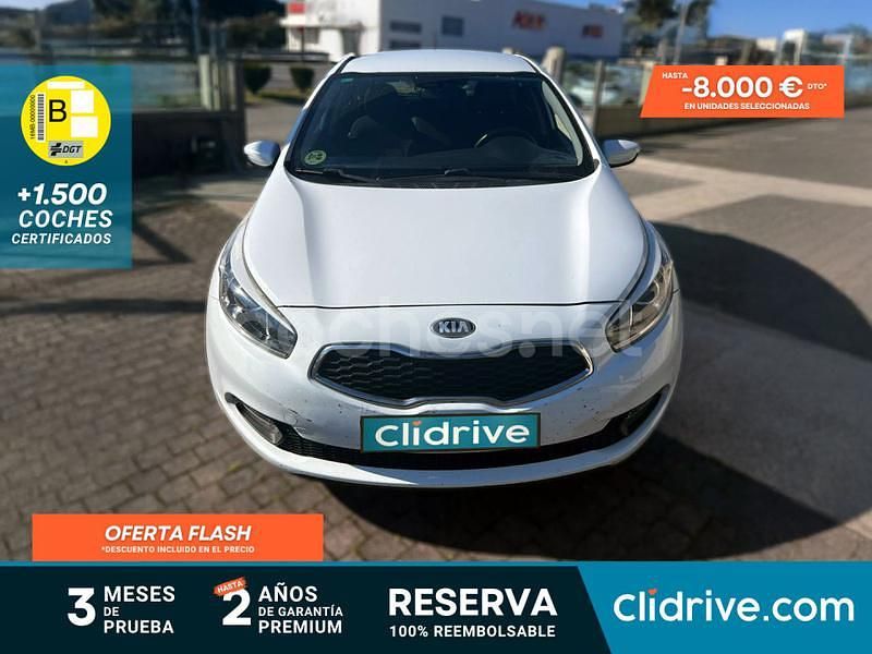 Blanco Usado 2015 Kia Ceed GT Plus Berlina | 7990 € (Precio justo) - Imagen 1/3