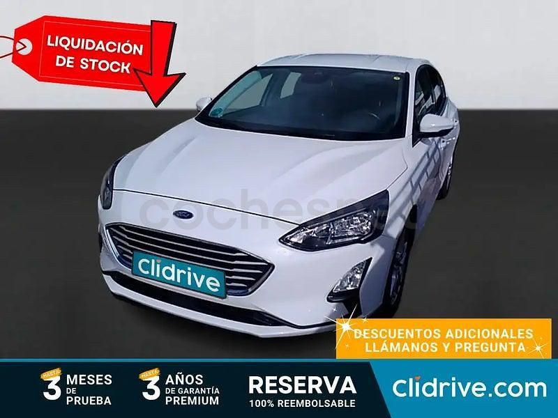 Begagnad Ford Focus Trend 120 HK (88 kW) 2020 Vit Sedan