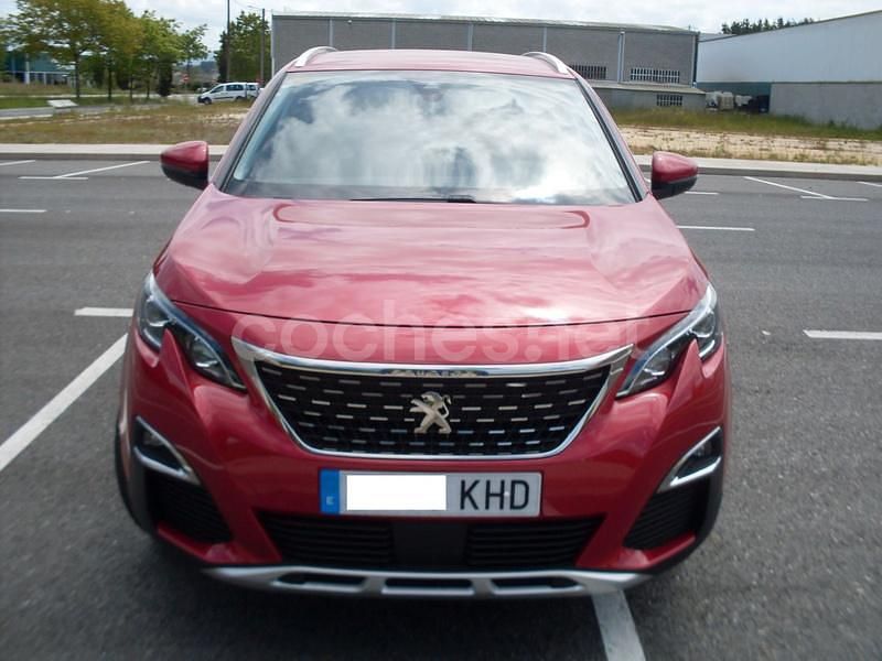 Rojo Usado 2018 Peugeot 3008 Allure SUV | 17.999 € - Imagen 1/4