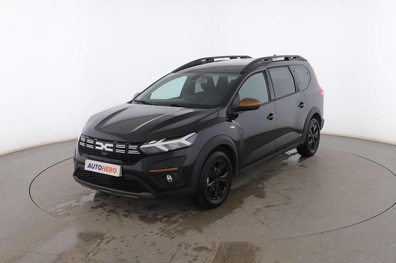 Negro Usado 2024 Dacia Jogger Extreme Monovolumen | 20.699 € (Precio justo) - Imagen 1/3