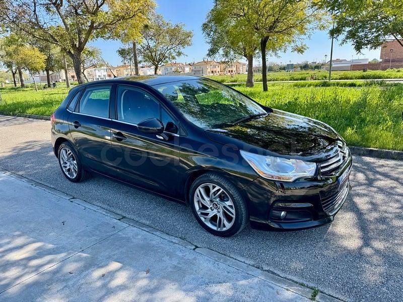 Usado Citroën C4 114 CV (83 kW) 2015 Negro Berlina