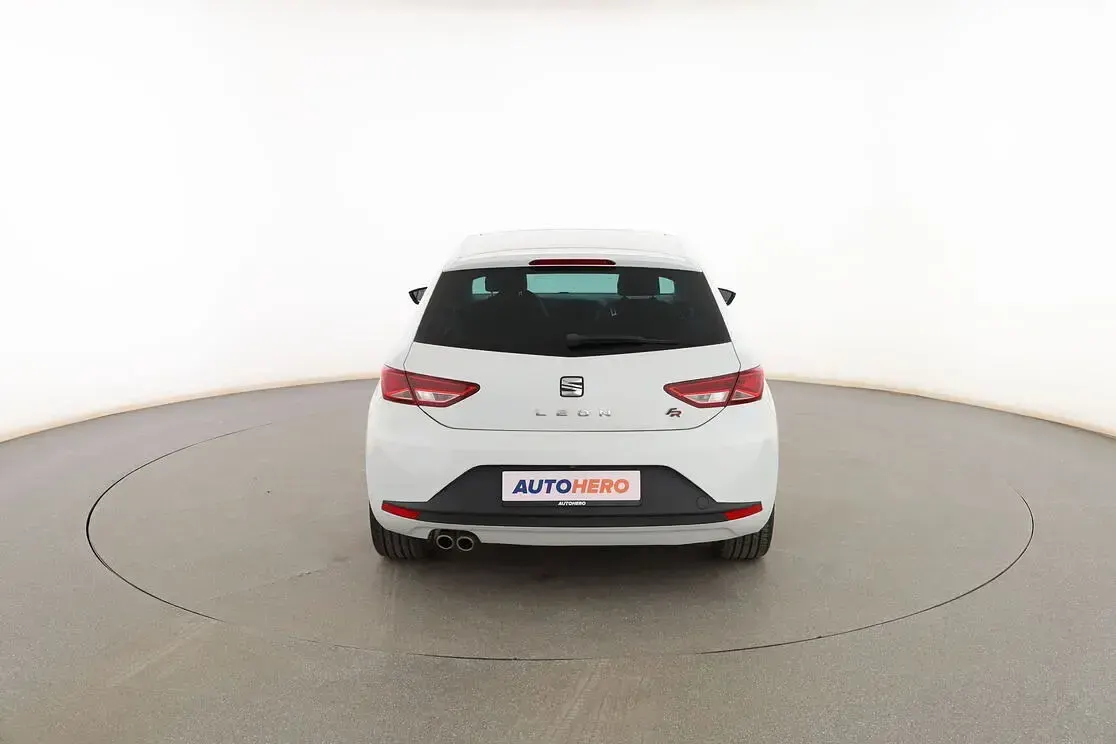 Usado Seat Leon FR 150 CV (110 kW) 2016 Blanco Berlina