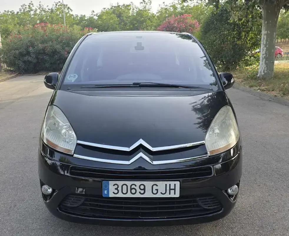 Usado Citroën C4 109 CV (80 kW) 2009 Negro Utilitario