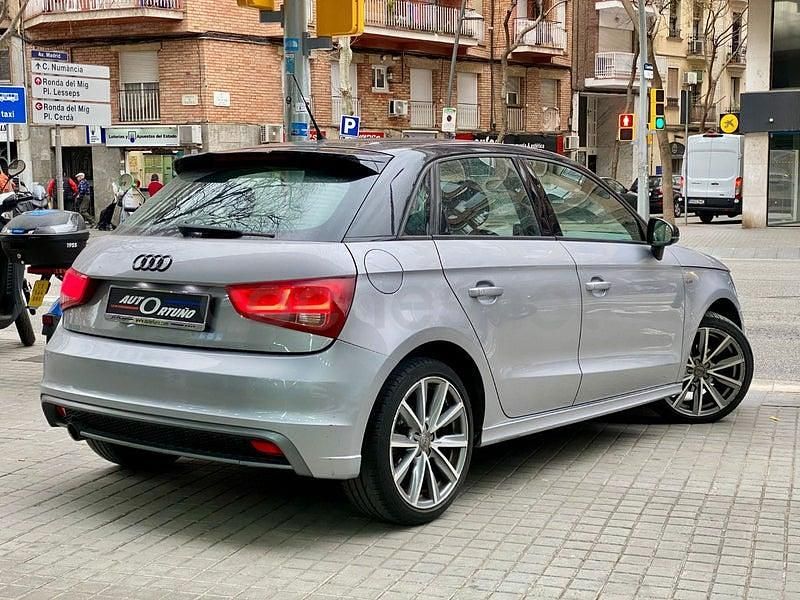 Usado Audi A1 Sportback 116 CV (85 kW) 2015 Gris / plata Utilitario