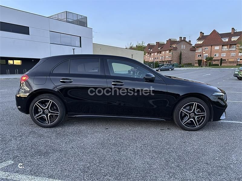 Usado Mercedes A250 218 CV (160 kW) 2024 Negro Berlina