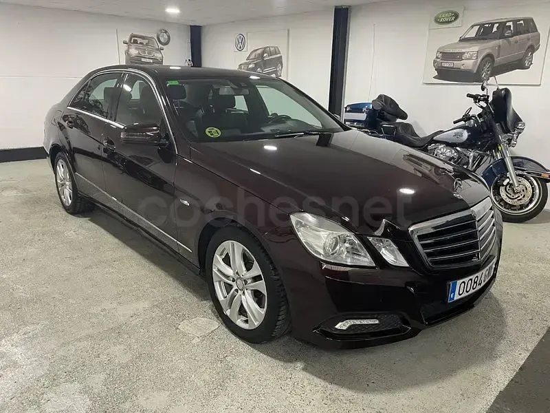 Usado Mercedes E350 Elegance 231 CV (169 kW) 2010 Granate Berlina