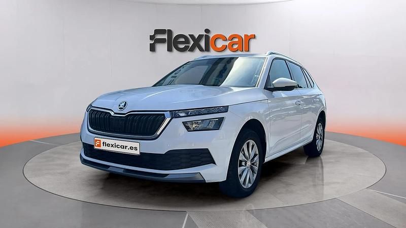 Usado Skoda Kamiq Ambition 110 CV (80 kW) 2022 Blanco SUV