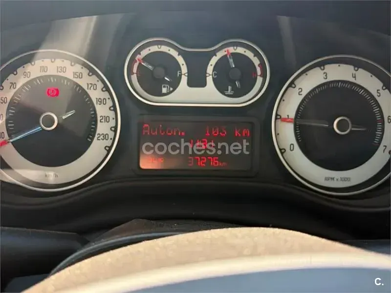 Usado Fiat 500L Lounge 95 CV (69 kW) 2017 Blanco Monovolumen