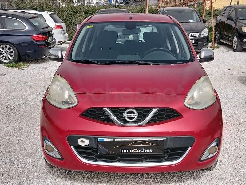 Usado Nissan Micra Acenta 80 CV (58 kW) 2015 Granate Utilitario