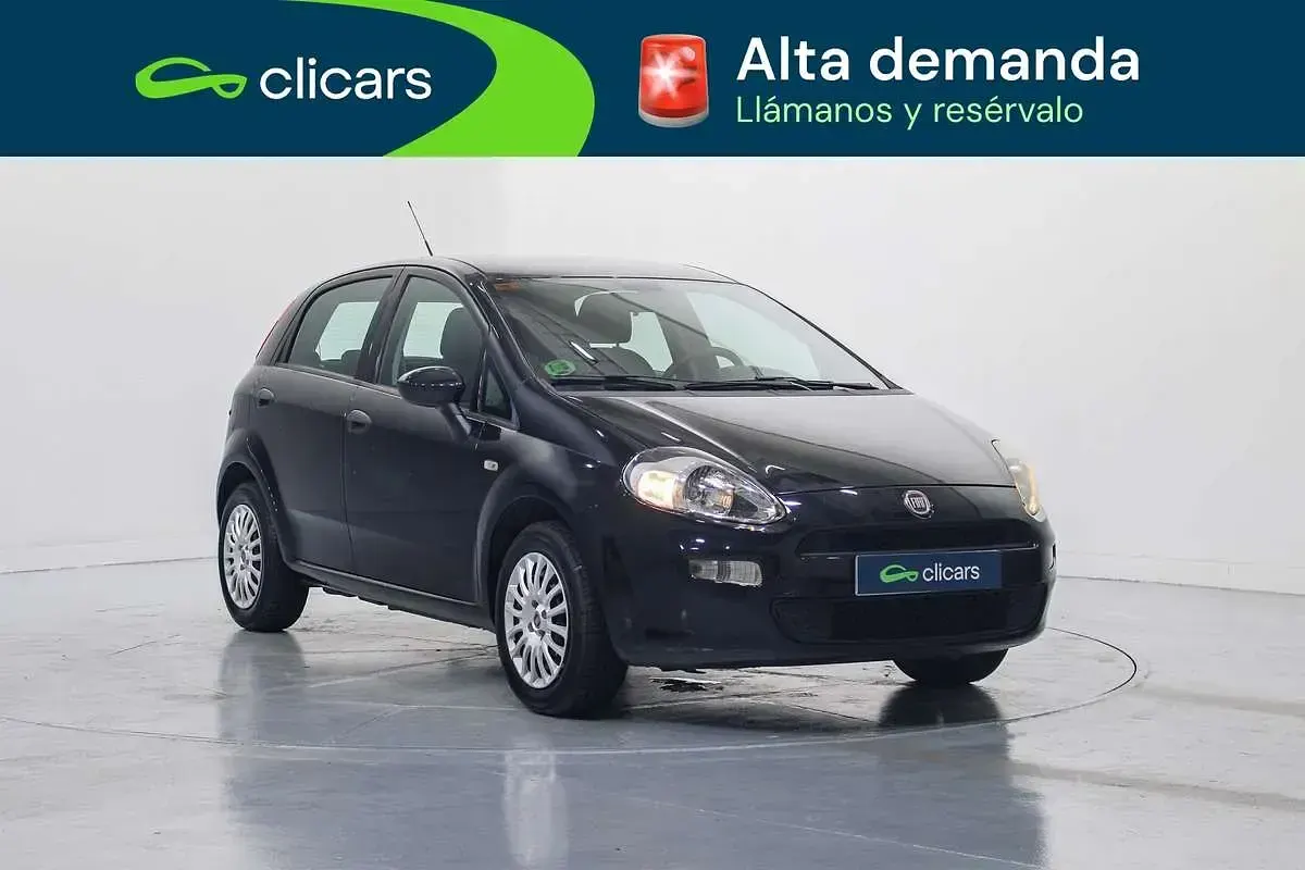 Usado Fiat Punto S 69 CV (50 kW) 2017 Negro Utilitario