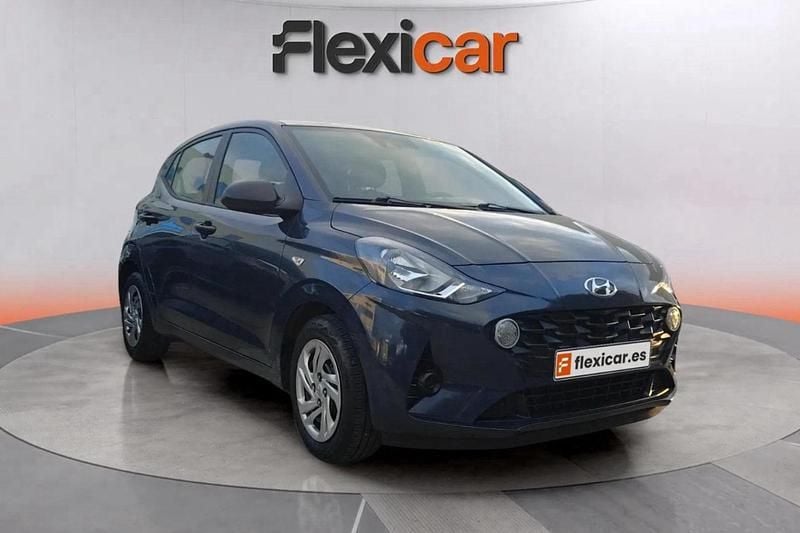 Negro Usado 2021 Hyundai i10 Utilitario | 11.290 € (Precio justo) - Imagen 1/4