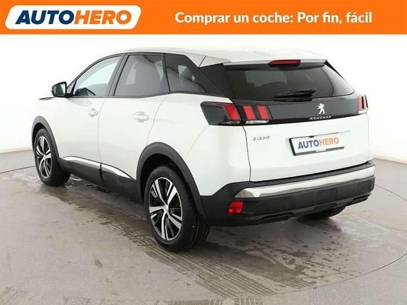Usado Peugeot 3008 Allure 131 CV (96 kW) 2019 Blanco SUV
