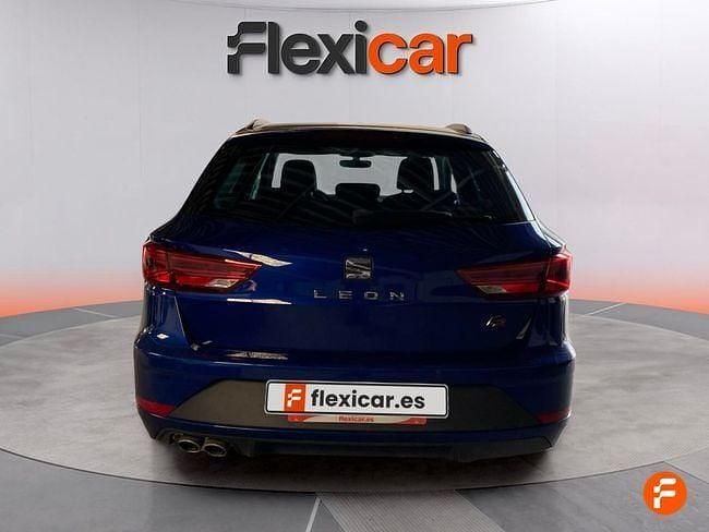 Usado Seat Leon FR 150 CV (110 kW) 2019 Azul Familiar