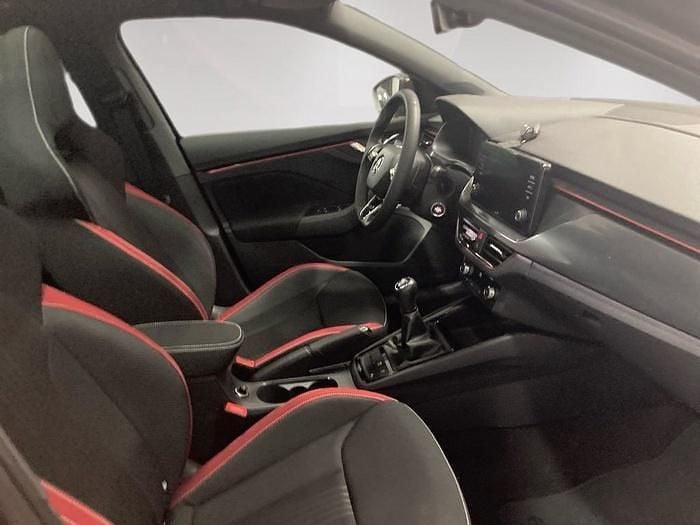 Usado Skoda Scala Monte Carlo 150 CV (110 kW) 2024 Negro Utilitario