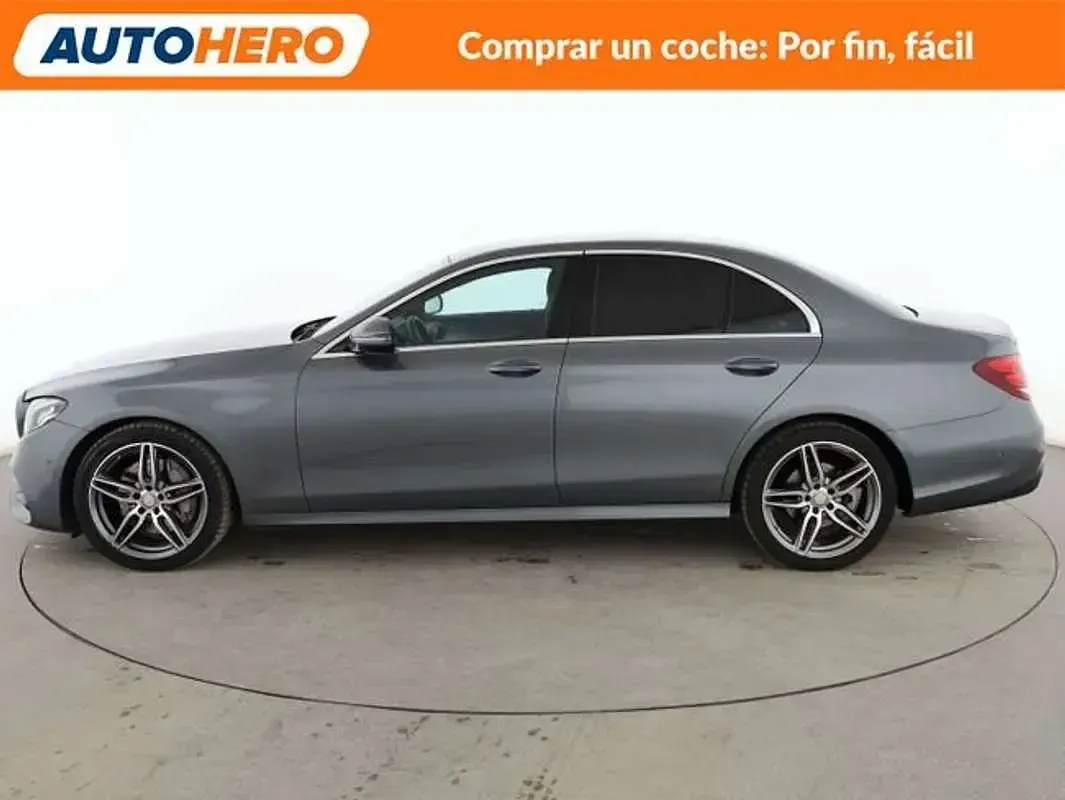 Usado Mercedes E220 196 CV (144 kW) 2017 Gris Berlina