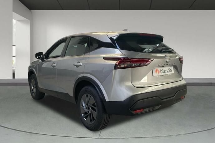 Usado Nissan Qashqai Acenta 141 CV (103 kW) 2023 Plateado SUV