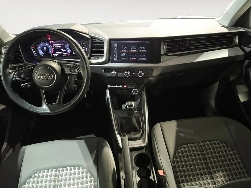Usado Audi A1 Sportback 95 CV (69 kW) 2019 Rosa Utilitario