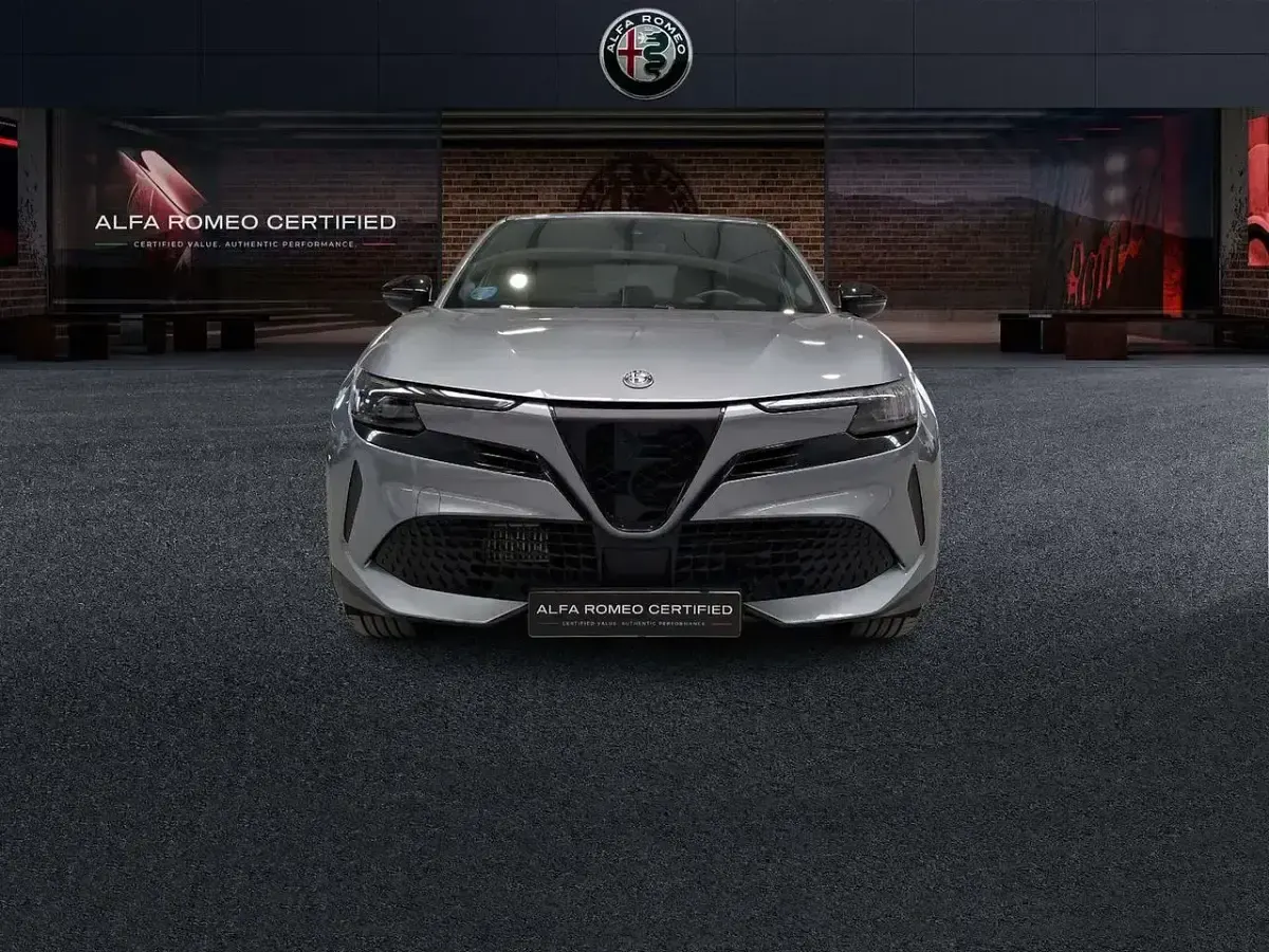 Usado Alfa Romeo GT Junior 136 CV (100 kW) 2024 Gris
