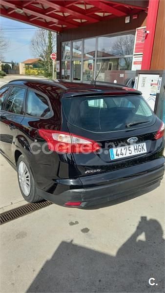 Usado Ford Focus Titanium 115 CV (84 kW) 2011 Negro Familiar