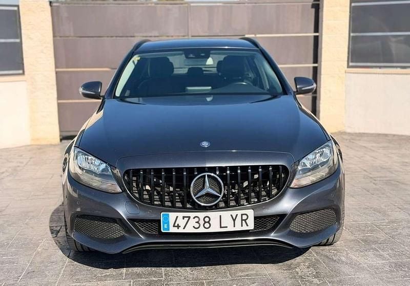 Usado Mercedes C220 AMG line 170 CV (125 kW) 2015 Gris Familiar