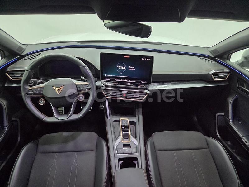 Usado Cupra Leon 150 CV (110 kW) 2025 Blanco Familiar