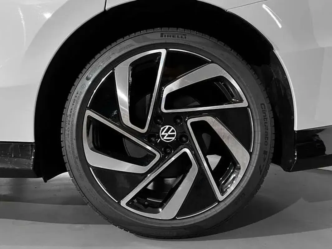 Usado VW ID.7 Pro 210 kW (286 CV) 2024 Blanco Berlina