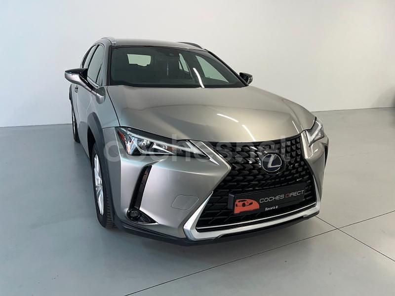 Usado Lexus UX Business Edition 184 CV (135 kW) 2022 Gris / plata SUV