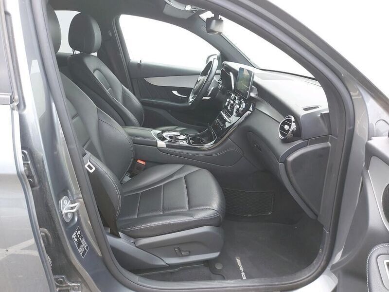 Usado Mercedes GLC220 170 CV (125 kW) 2019 Gris