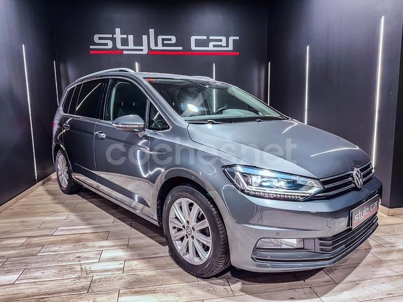 Gris / plata Usado 2016 VW Touran Sportline Monovolumen | 16.950 € (Super precio) - Imagen 1/4
