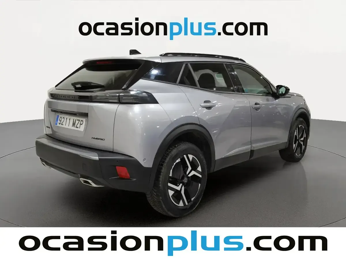 Usado Peugeot 2008 Allure 145 CV (106 kW) 2025 Gris SUV