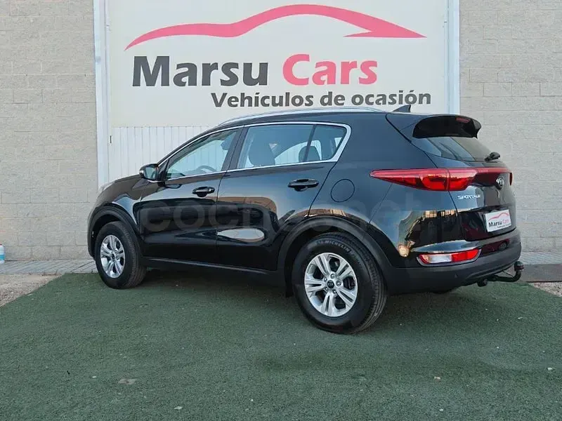 Usado Kia Sportage 115 CV (84 kW) 2017 Negro SUV