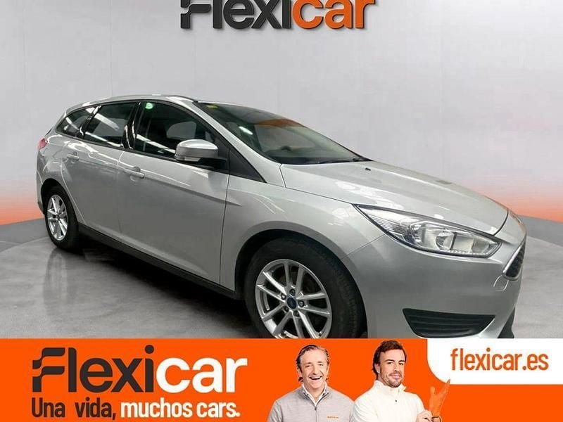 Gris / plata Usado 2016 Ford Focus Business Edition Familiar | 10.490 € (Precio justo) - Imagen 1/4