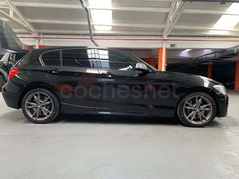 Usado BMW M135 Comfort Edition 320 CV (235 kW) 2013 Negro Utilitario