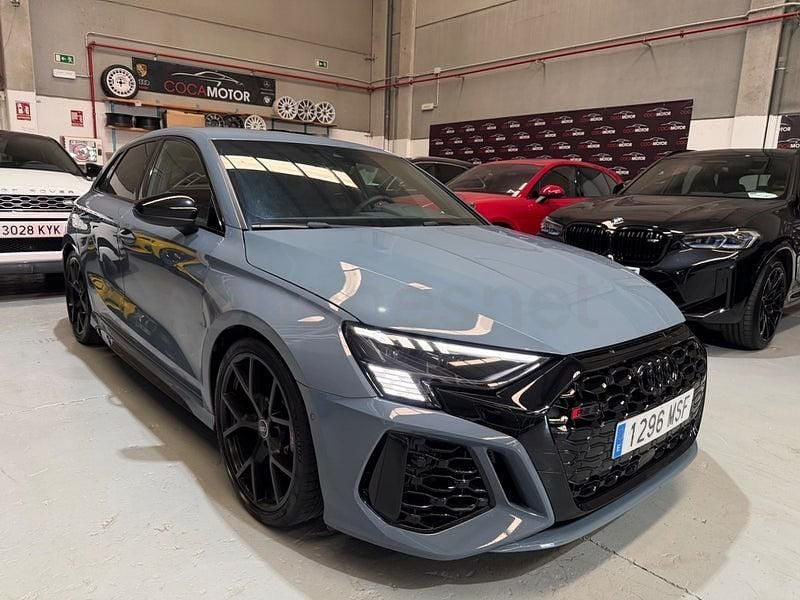 Usado Audi RS3 400 CV (294 kW) 2022 Gris / plata Berlina