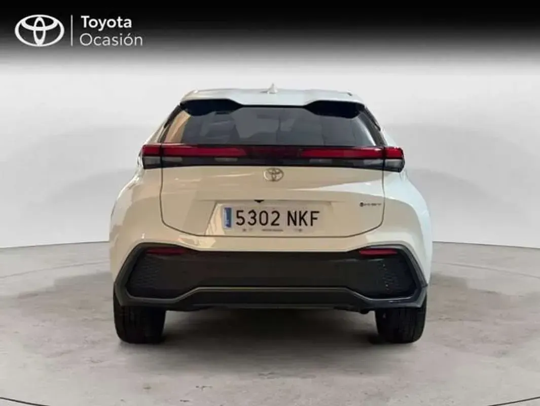 Usado Toyota C-HR Advance 223 CV (164 kW) 2026 Blanco SUV