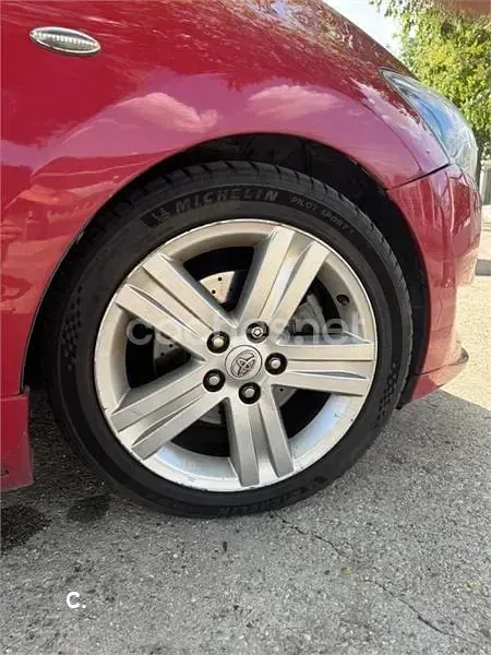 Usado Toyota Auris Sport 177 CV (130 kW) 2010 Rojo Utilitario