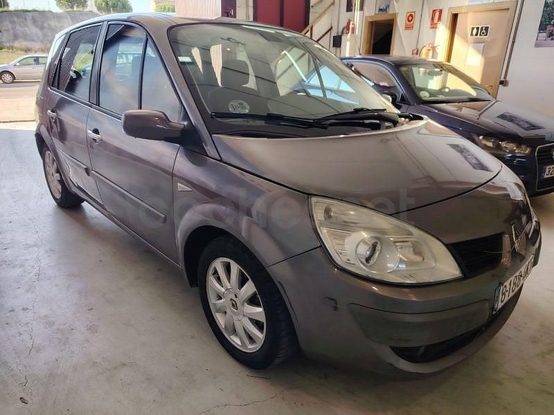 Usado Renault Scénic II Dynamique 105 CV (77 kW) 2008 Gris / plata Monovolumen