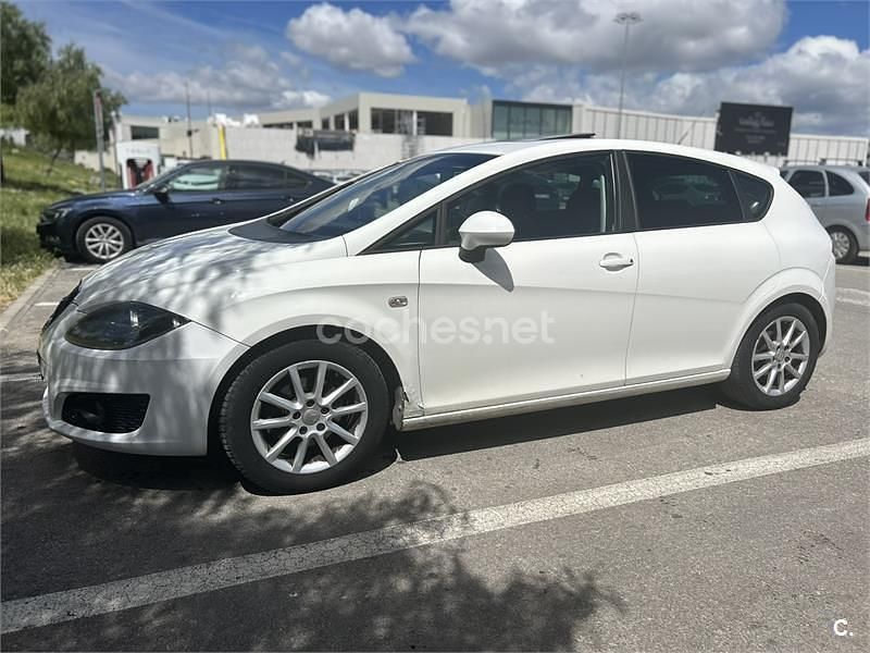Usado Seat Leon Ecomotive 105 CV (77 kW) 2009 Blanco Utilitario