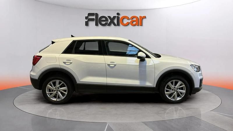 Käytetty Audi Q2 Advanced 116 HP (85 kW) 2020 Valkoinen Katumaasturi