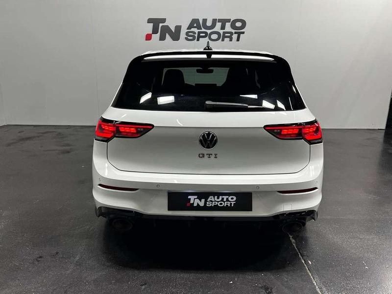 Usado VW Golf VIII GTI 300 CV (220 kW) 2025 Blanco Utilitario