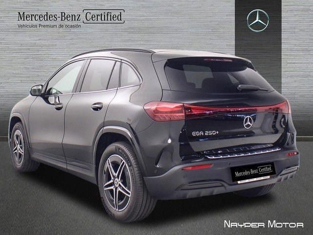 Usado Mercedes EQA250 AMG 139 kW (190 CV) 2025 Negro noche SUV