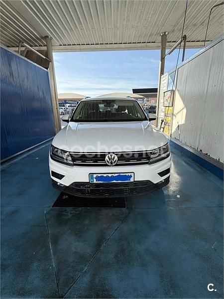 Usado VW Tiguan Edition 125 CV (91 kW) 2018 Blanco SUV