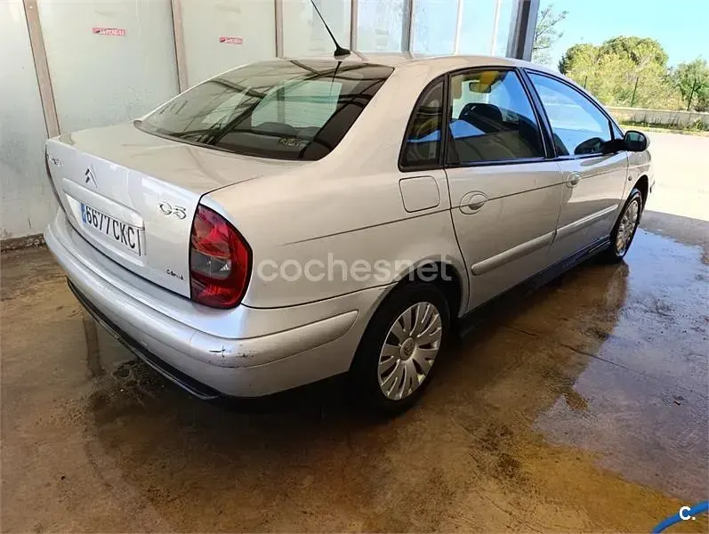 Usado Citroën C5 138 CV (101 kW) 2003 Gris / plata Berlina