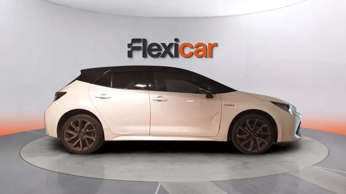 Usado Toyota Corolla Sport 180 CV (132 kW) 2019 Blanco Berlina