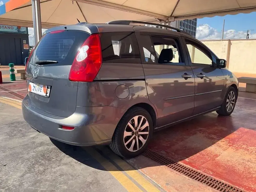 Usado Mazda 5 Active 110 CV (80 kW) 2007 Gris Monovolumen
