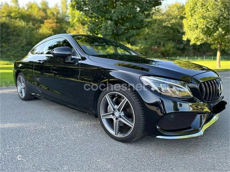 Usado Mercedes C220 AMG line 170 CV (125 kW) 2016 Negro Coupe